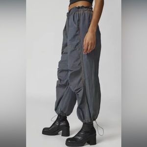 NWT Urban Outfitters Sloan Nylon Baggy Balloon Pant Distressed Drawstring Small